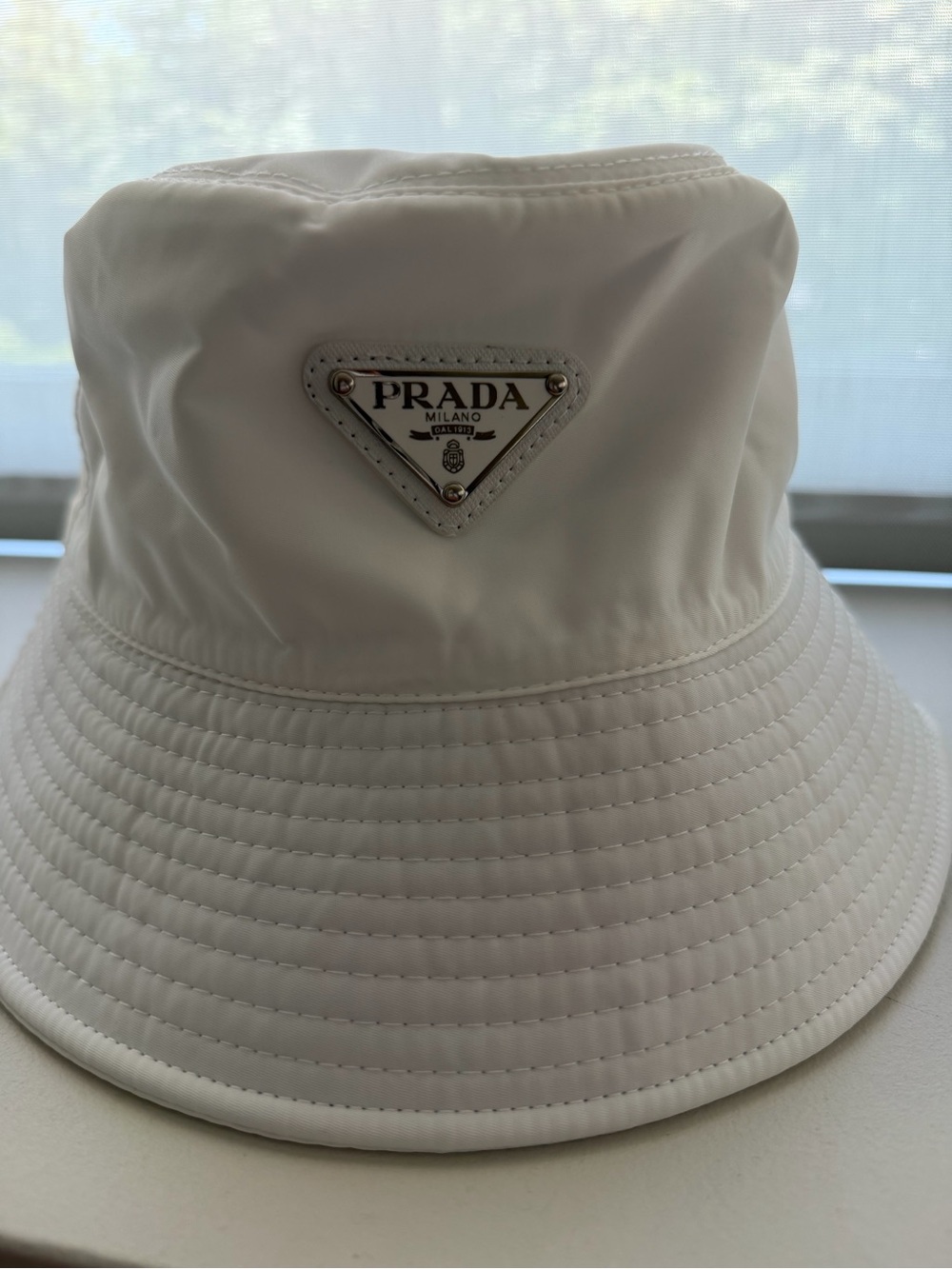 Prada White Nylon Bucket Hat with Logo Patch NWT - Picture 5 of 6